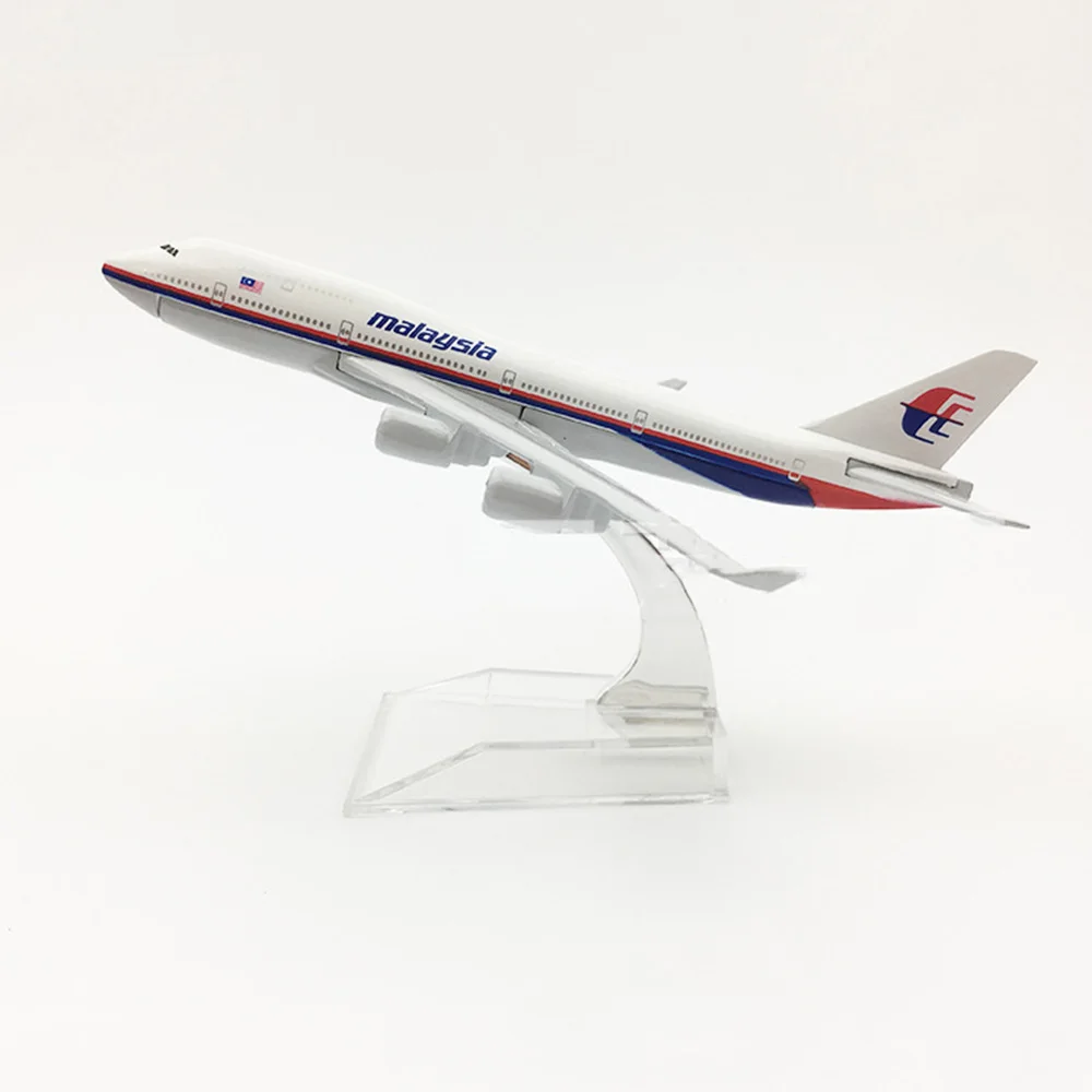 Kids Toys Malaysia - Samolot Boeing 747 w skali 1/400