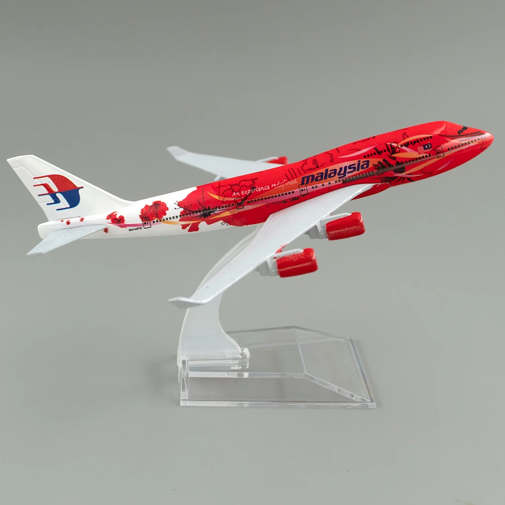 Kids Toys Malaysia - Samolot Boeing 747 w skali 1/400
